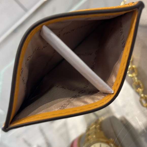 MICHAEL KORS
Large Pebbled Leather Card Holder Case
Cider
NWT - Picture 11 of 16